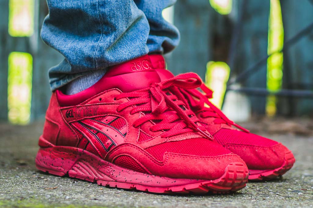 all red asics gel lyte v