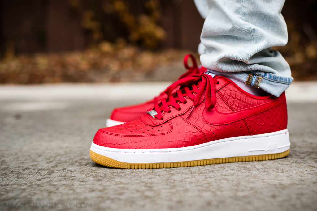 red air force 1 gum bottom