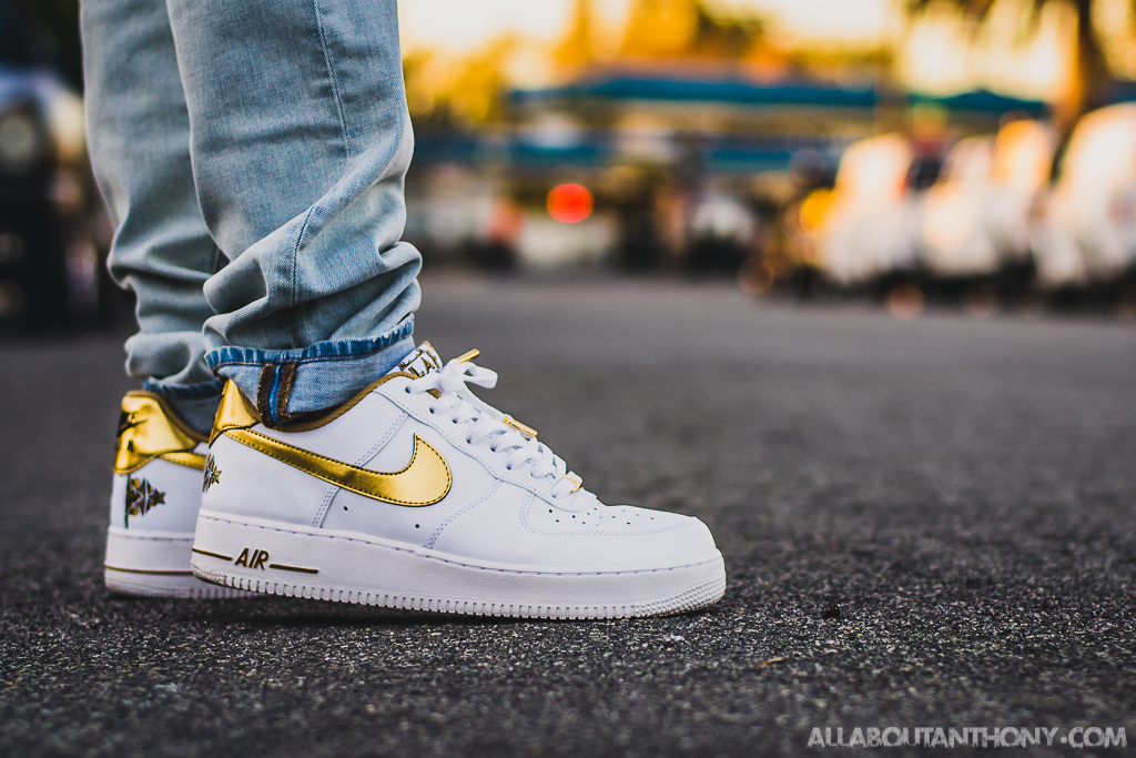 Nike White Air Force 1 '07 LV8 Metallic White Gold Sneakers