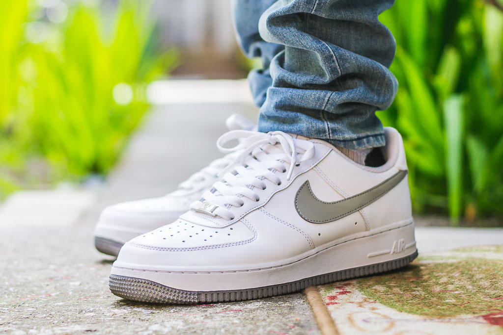 Emperor Pants Practiced Nike Air Force 1 White Silver On Feet Sneaker Review