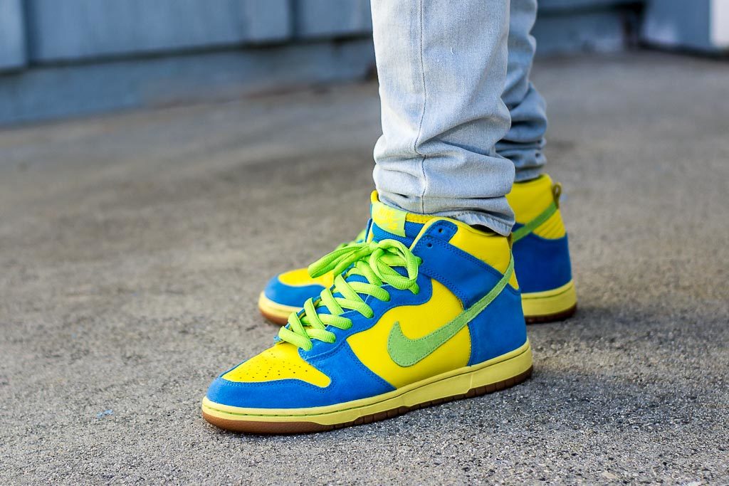 Nike SB Dunk High Marge Simpson Review