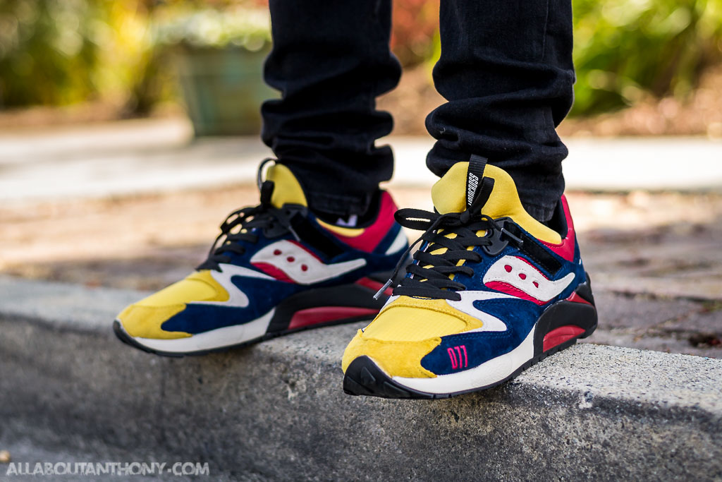 saucony grid 9000 on feet