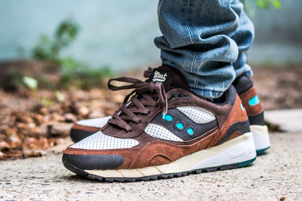 saucony shadow feet