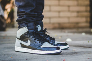 2009-air-jordan-1-shadow