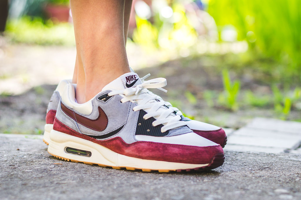 air max light x size