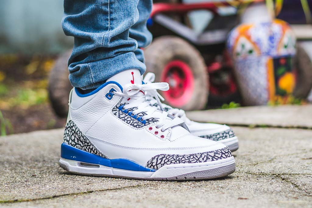 2009 Air Jordan 3 True Blue On Foot 