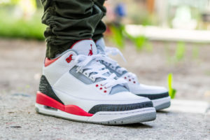 FALSO verbo Condición 2013 Air Jordan 3 Fire Red On Feet Sneaker Review