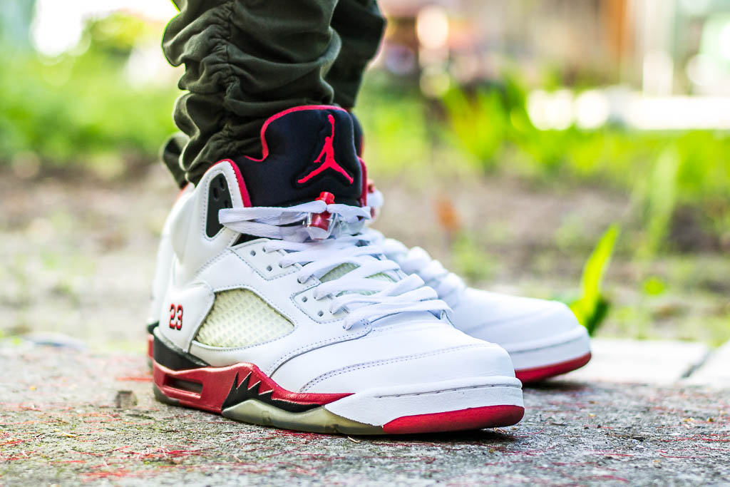 jordan 5 fire red on feet