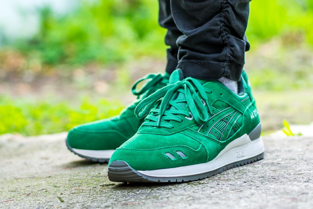 Asics Gel-Lyte III Green Suede On Feet 