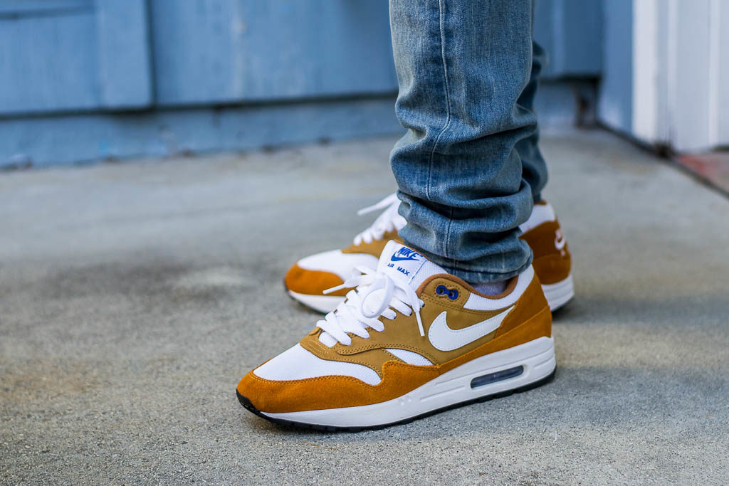 optocht streep Vergissing Nike Air Max 1 Curry On Feet Sneaker Review