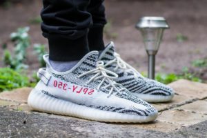 Adidas Yeezy Boost 350 V2 Zebra