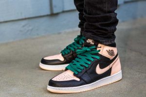 Air Jordan 1 Crimson Tint Green laces WDYWT On Feet