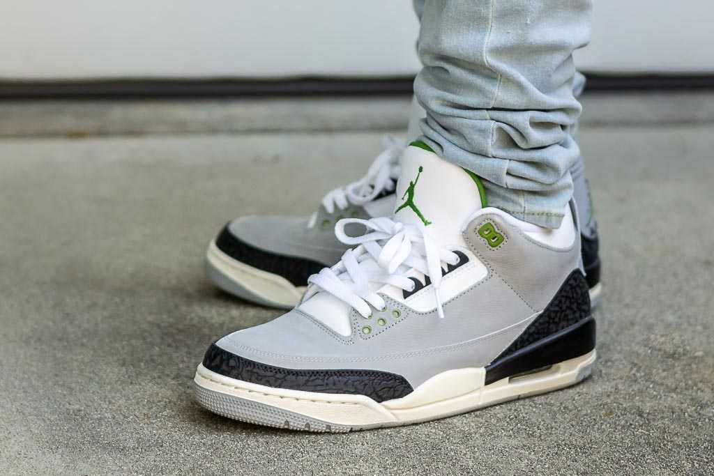 air jordan 3 on feet