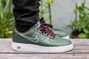 Are Air Force 1S Good For Walking?