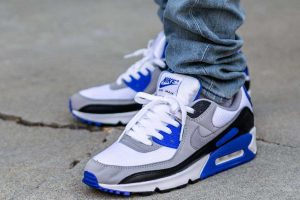 Nike Air Max 90 OG Hyper Royal WDYWT On Feet