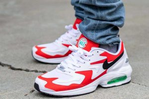 Air Max2 Light On Feet Review