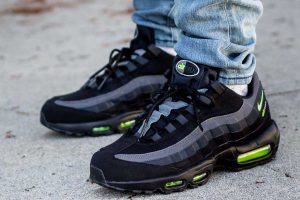 Nike Air Max 95 Black Neon Retro Logo WDYWT On Feet