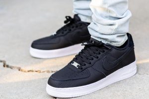 Nike Air Force 1 Craft Black On Feet WDYWT