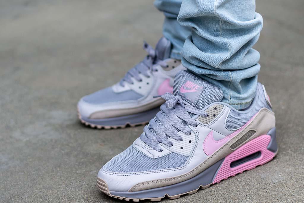 grey and pink nike air max 90