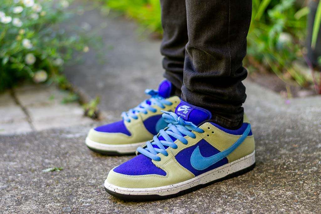 NIKE SB DUNK LOW CELADON