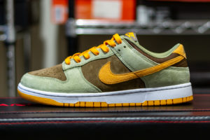 Nike Dunk Low Dusty Olive - Ugly Duckling