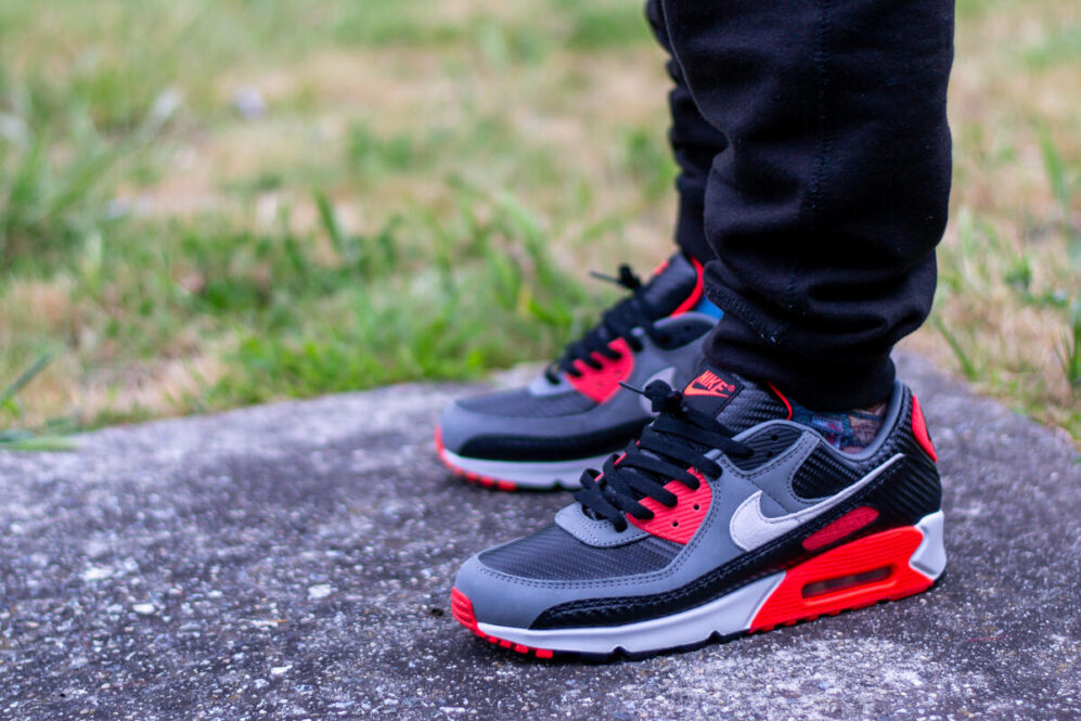 Nike Air Max 90 Carbon Fiber Review