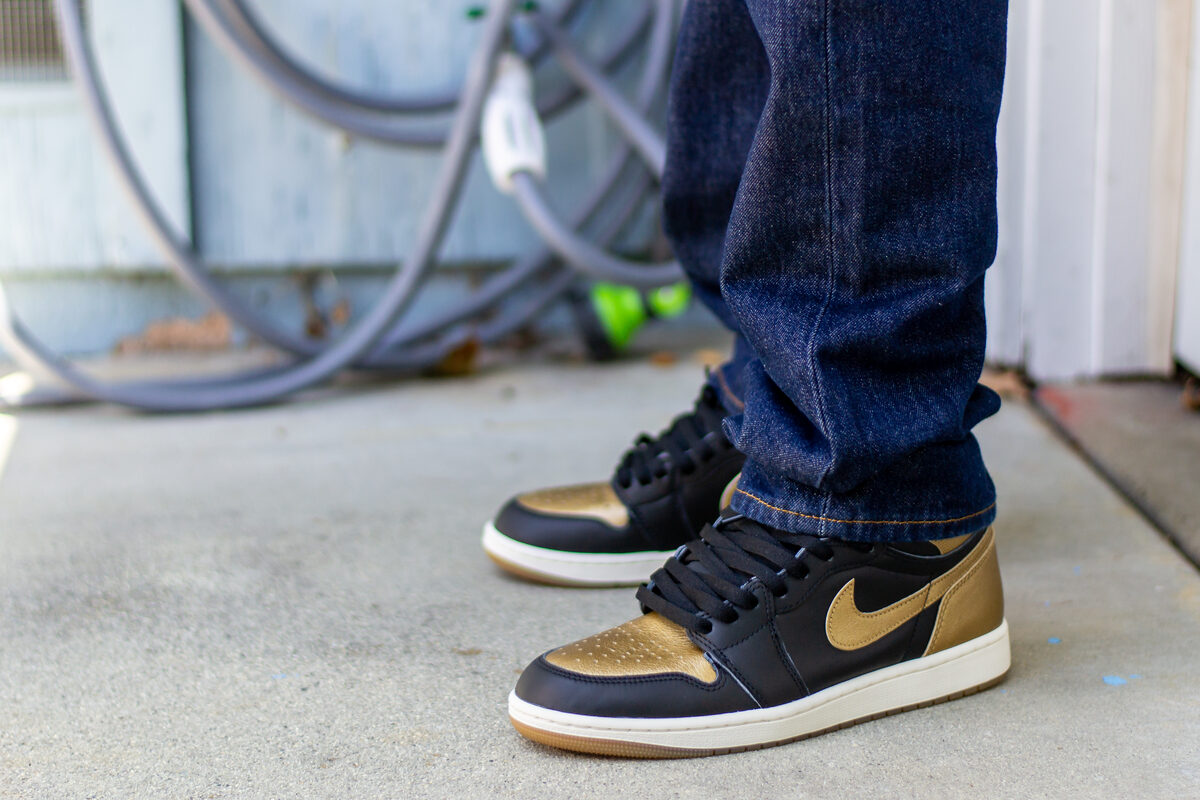 Air Jordan 1 Black and Gold WDYWT On Feet