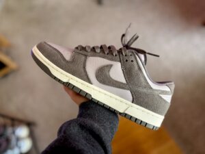 Nike Dunk Low Platinum Violet Cave Stone