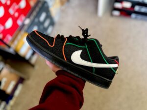 Nike SB Dunk Low Bronx Girl Skate