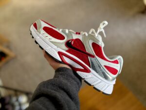 Nike V5 RNR Gym Red